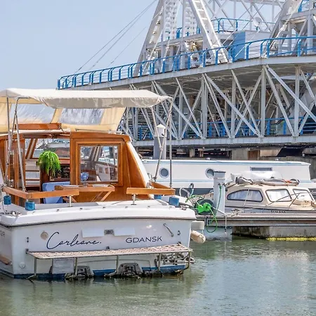 Guestready - Corleone Boat In Parque Nacoes Lisboa